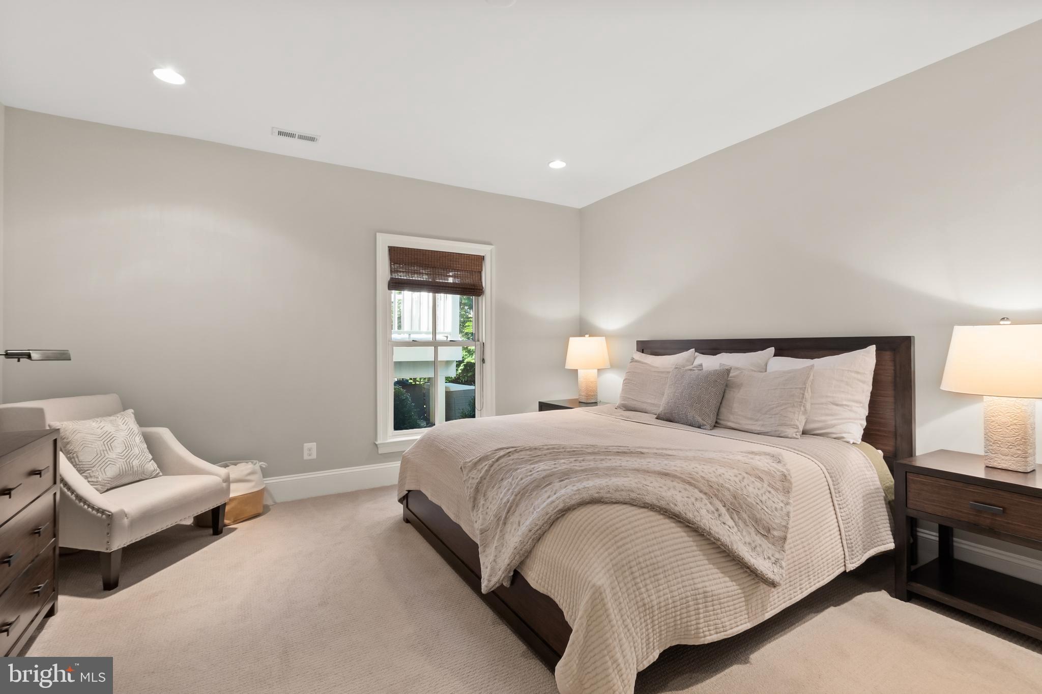 CHESTERBROOK MANOR - Residential