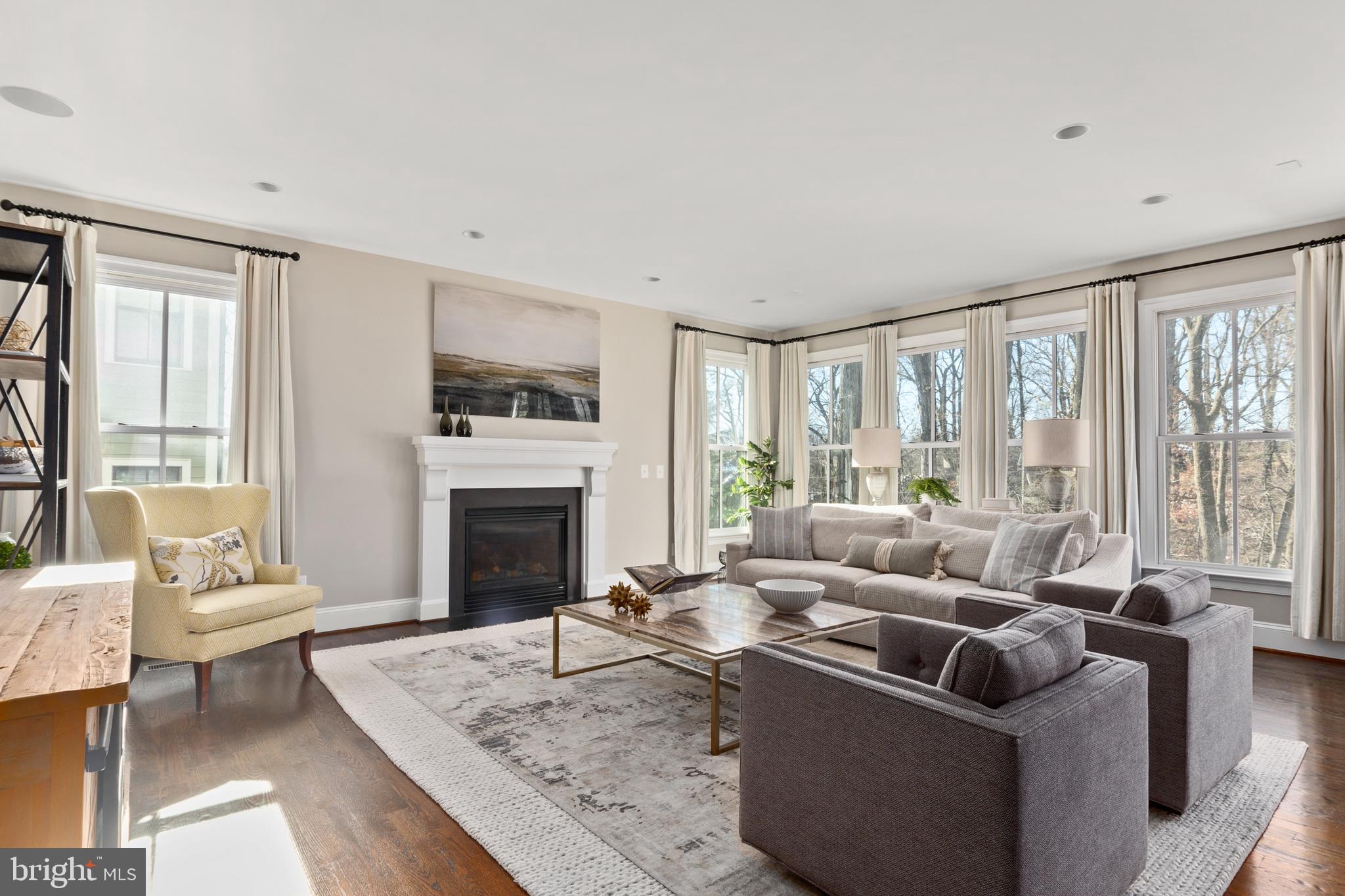 CHESTERBROOK MANOR - Residential