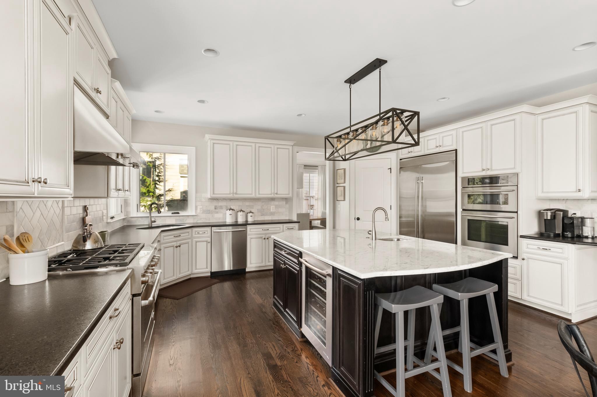 CHESTERBROOK MANOR - Residential