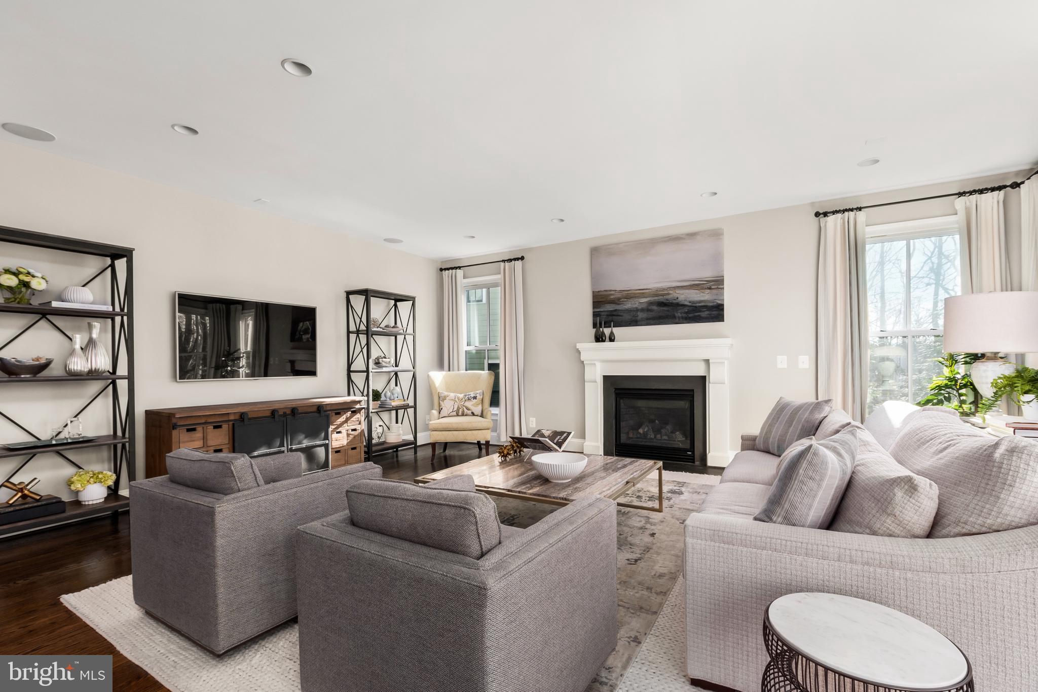 CHESTERBROOK MANOR - Residential