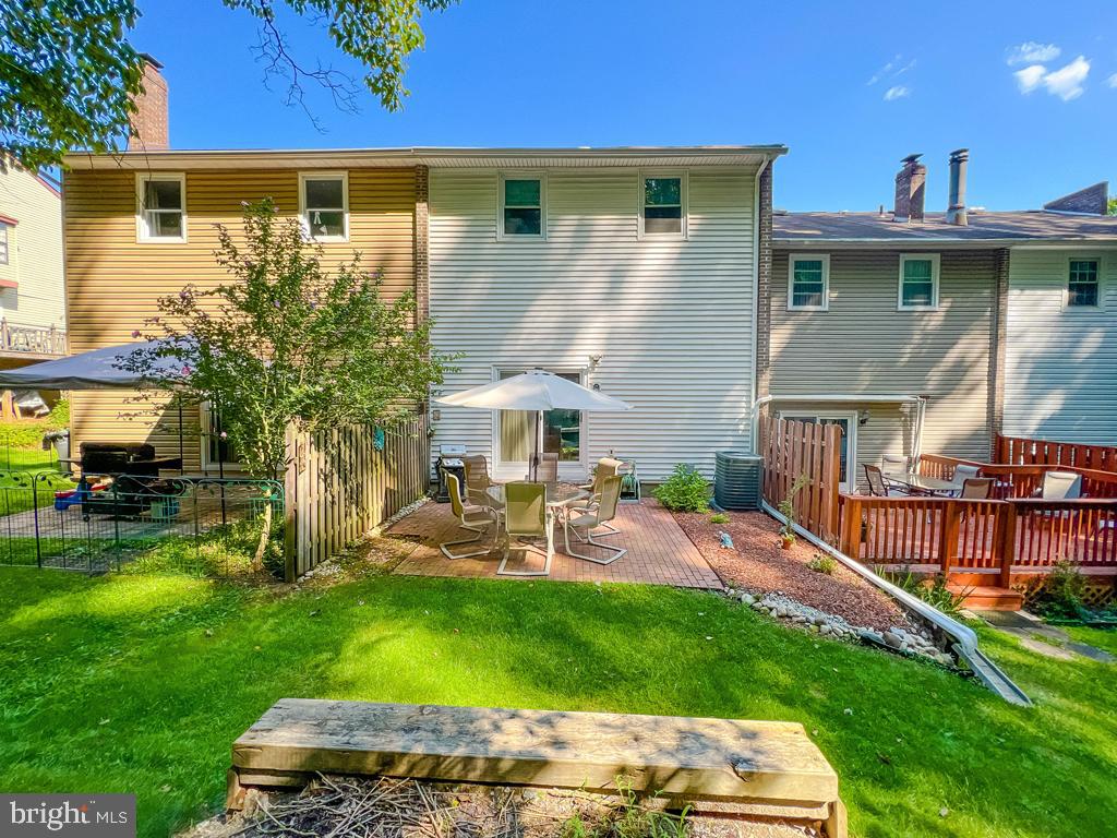 WOODLYN CROSSING - Residential