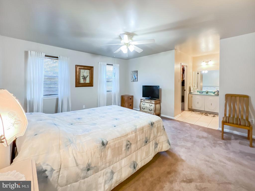 WOODLYN CROSSING - Residential