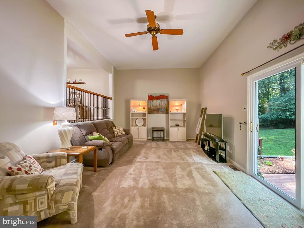 WOODLYN CROSSING - Residential