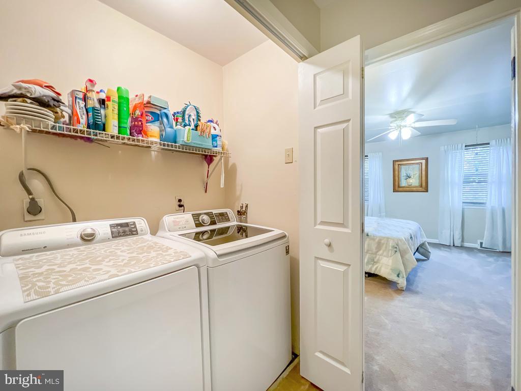 WOODLYN CROSSING - Residential