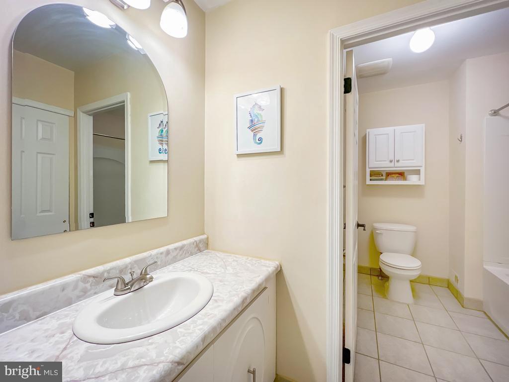 WOODLYN CROSSING - Residential