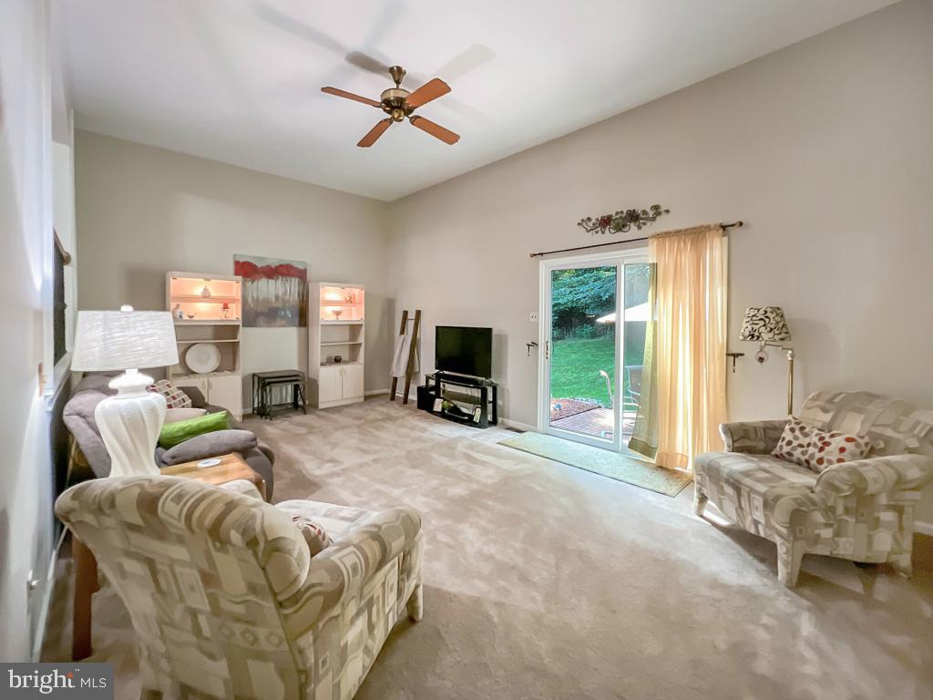 WOODLYN CROSSING - Residential