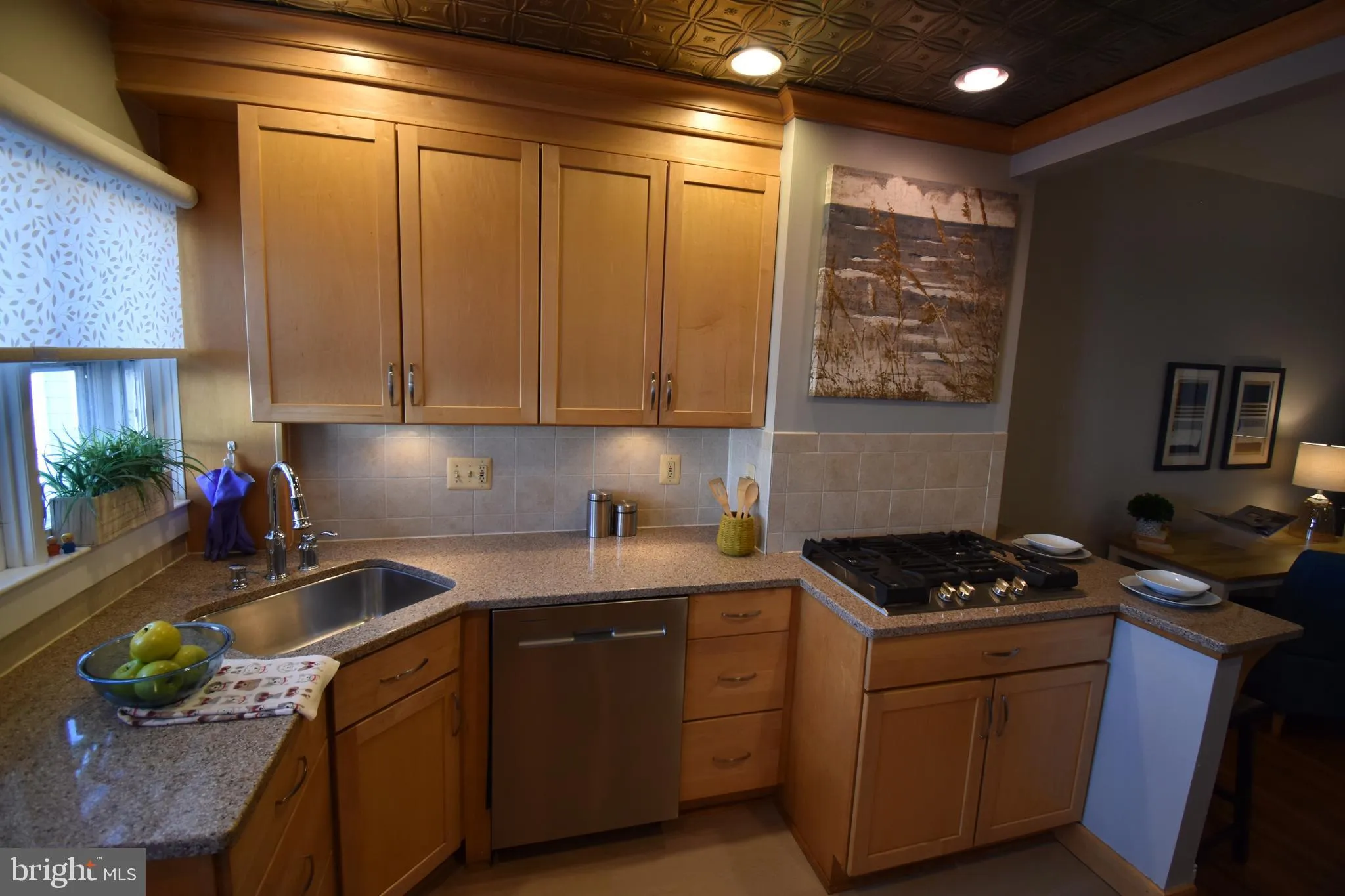 Baltimore, Maryland 21230, United States, 3 Bedrooms Bedrooms, ,2 BathroomsBathrooms,Residential,Contingent,212412