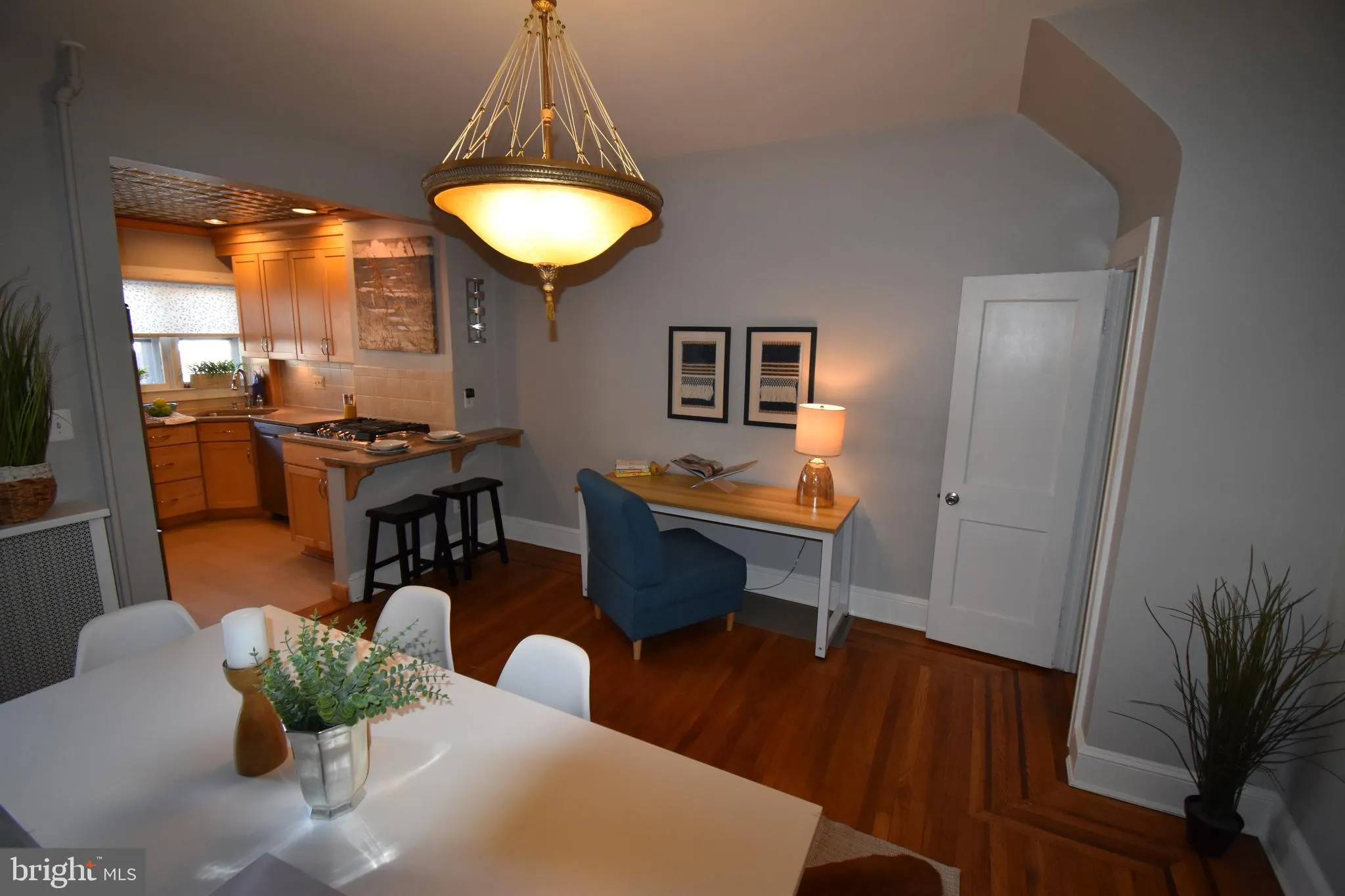 Baltimore, Maryland 21230, United States, 3 Bedrooms Bedrooms, ,2 BathroomsBathrooms,Residential,Contingent,212412