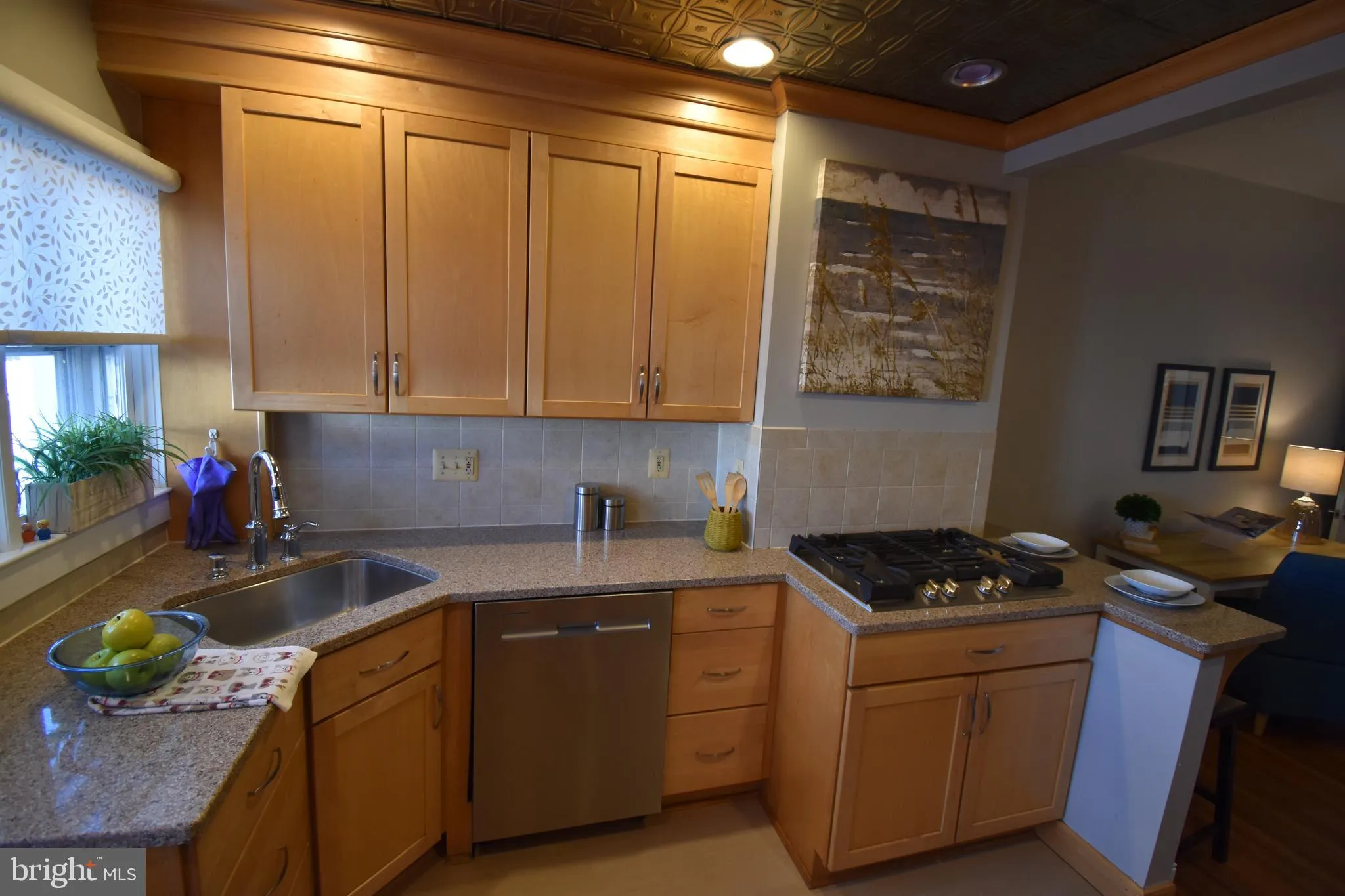 Baltimore, Maryland 21230, United States, 3 Bedrooms Bedrooms, ,2 BathroomsBathrooms,Residential,Contingent,212412