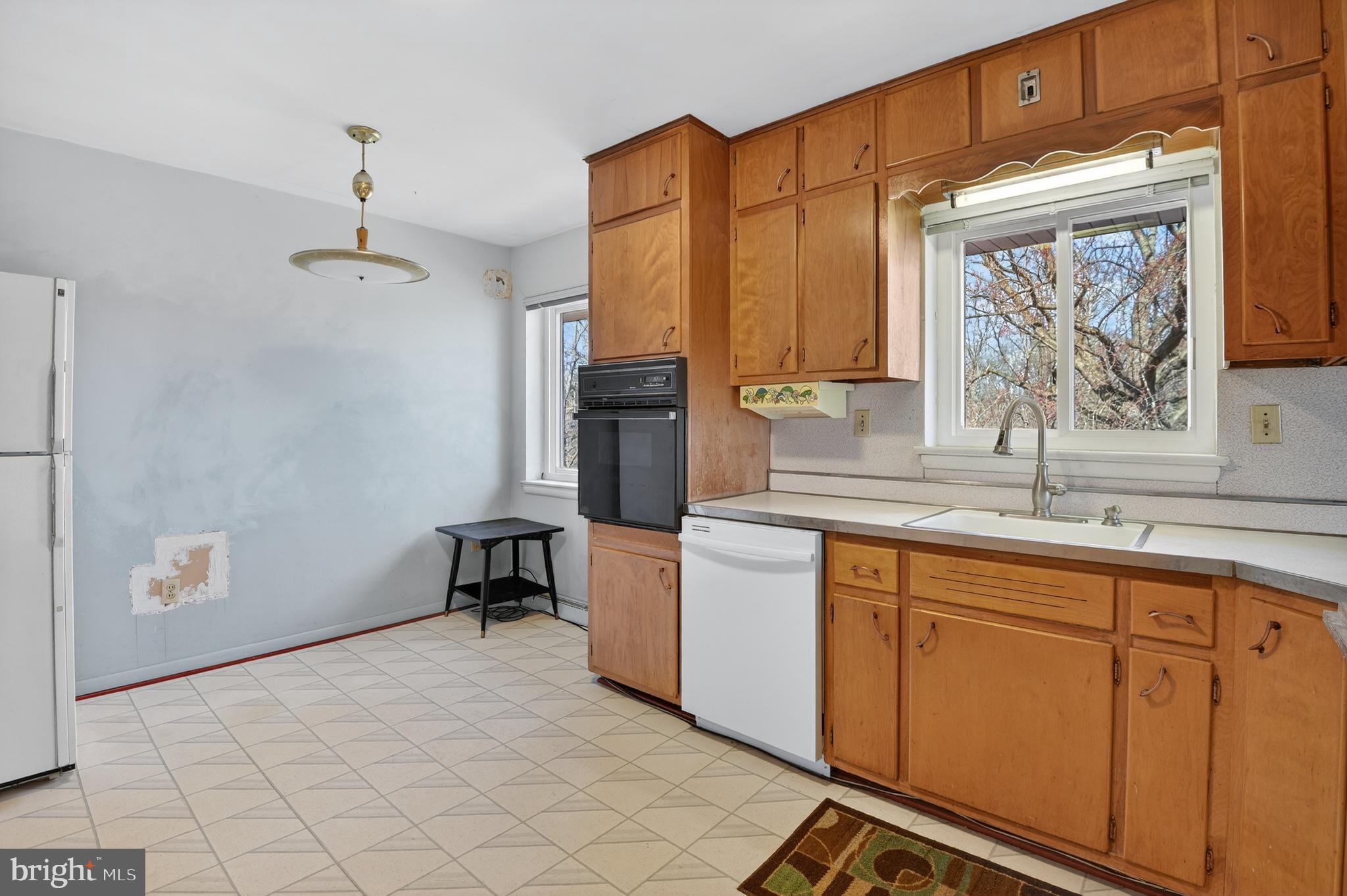 DAMASCUS OUTSIDE - Residential