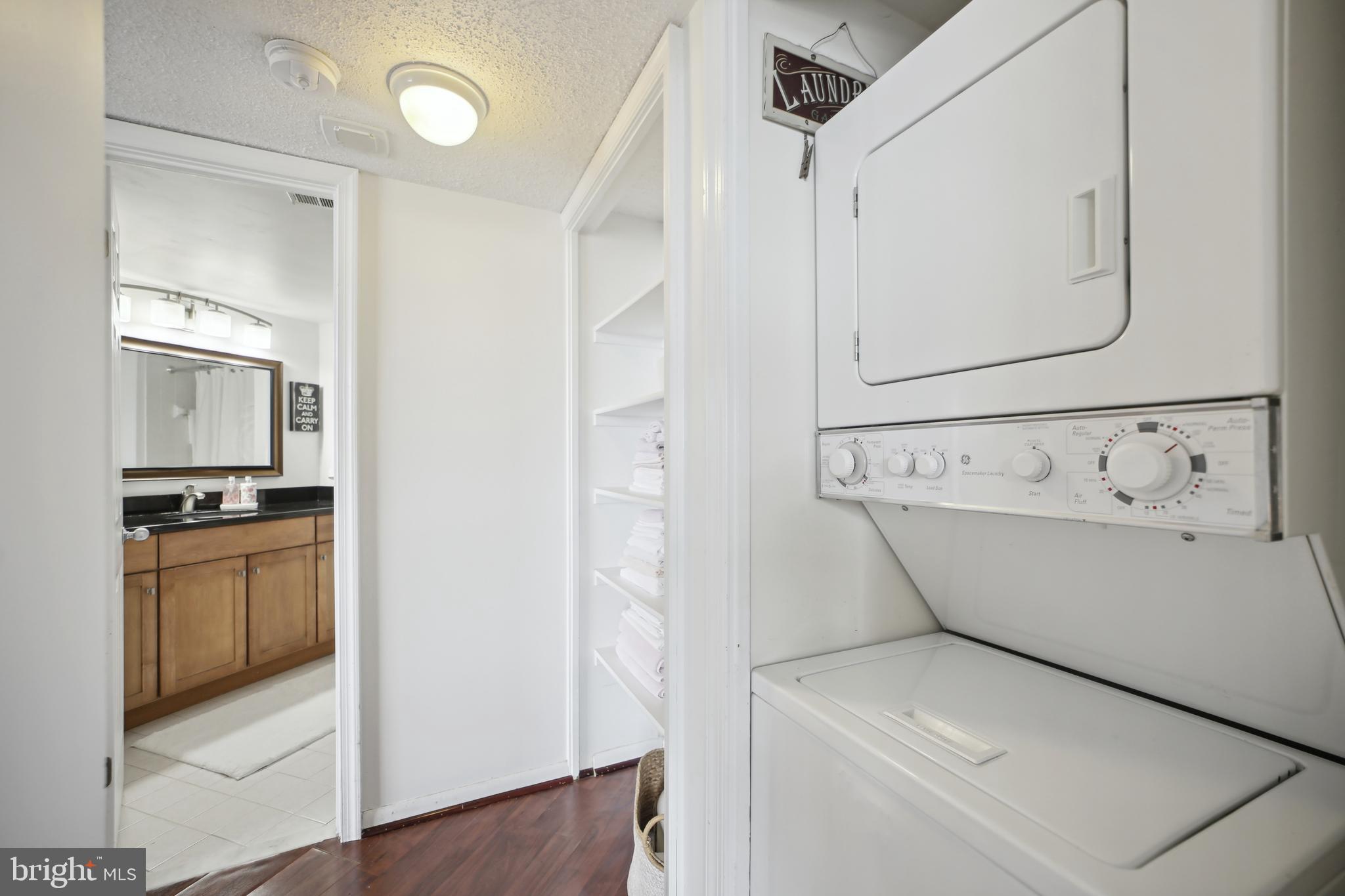 SKYLINE SQUARE CONDO - Residential