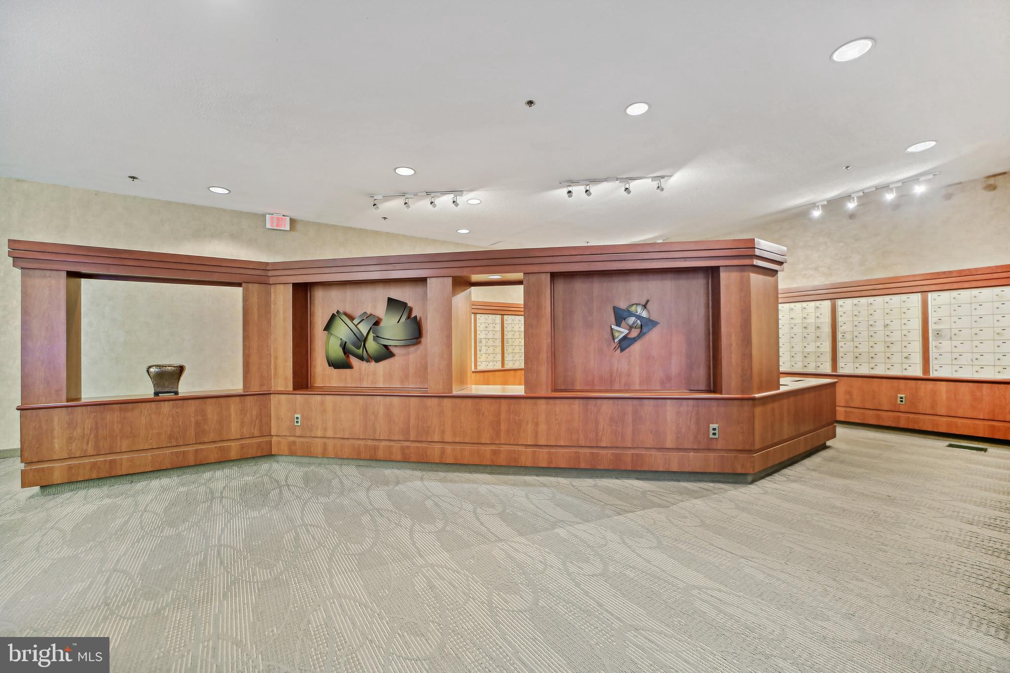 SKYLINE SQUARE CONDO - Residential