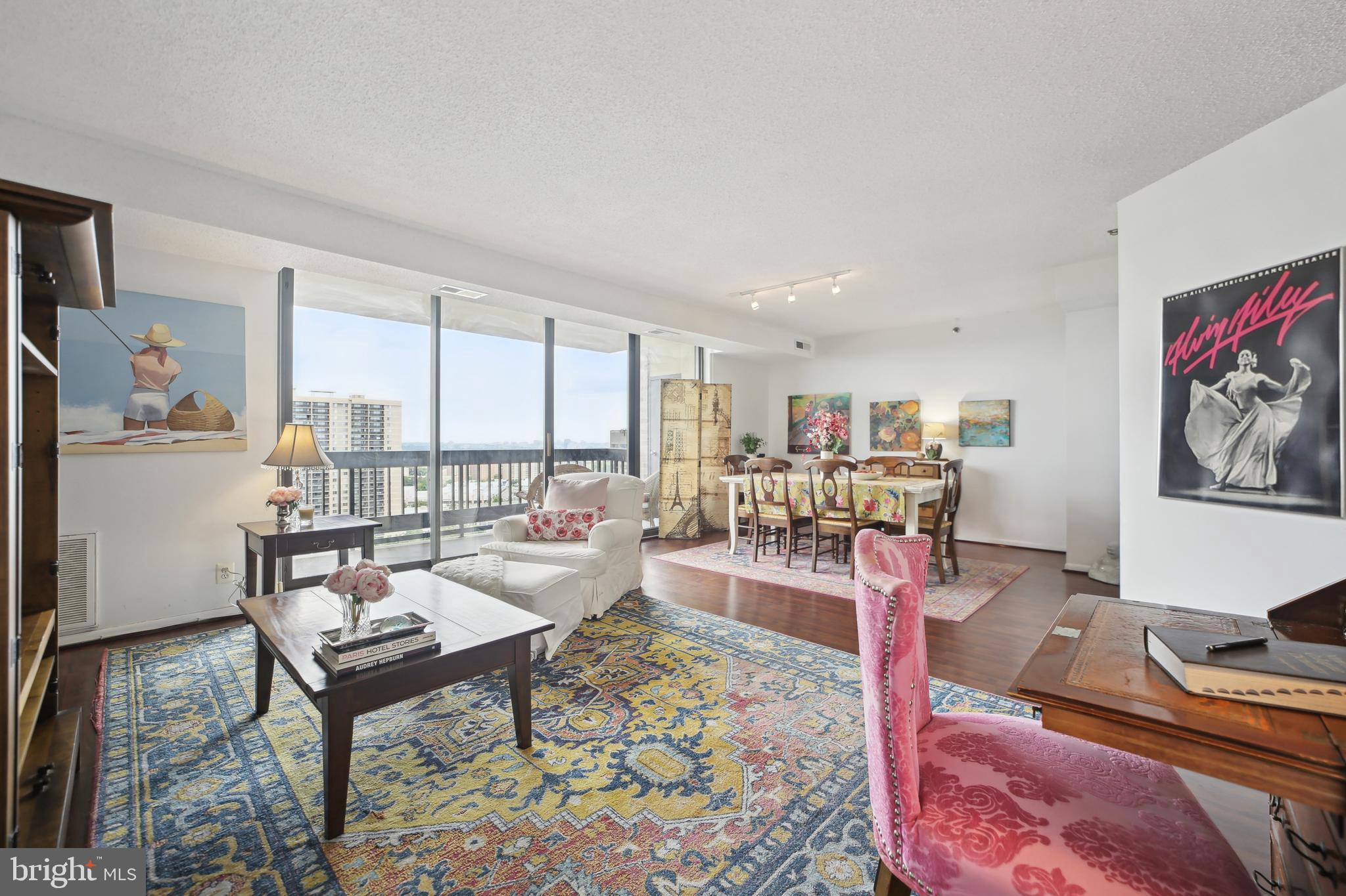 SKYLINE SQUARE CONDO - Residential