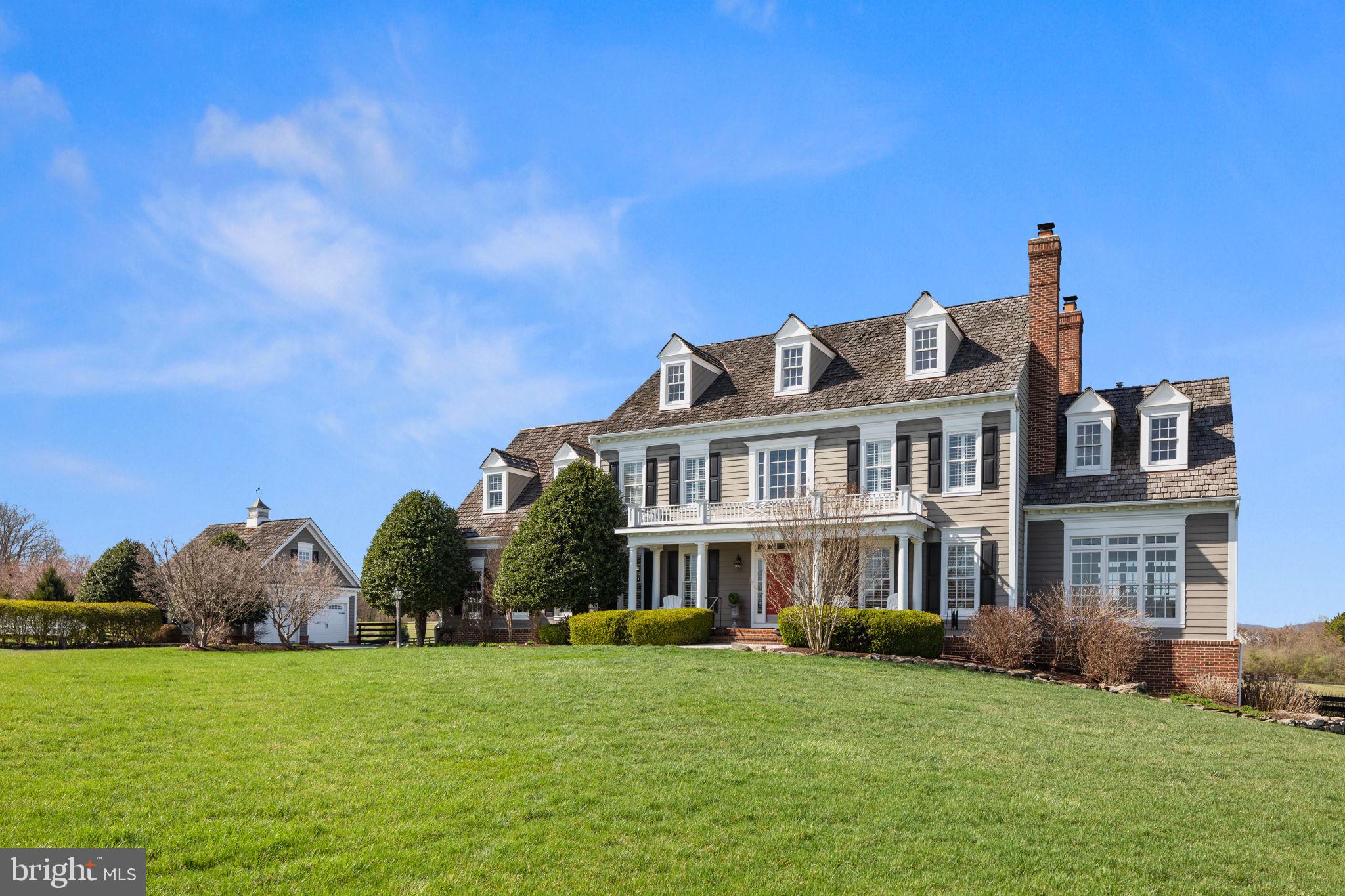 HUNTING HILL FARMS - Residential