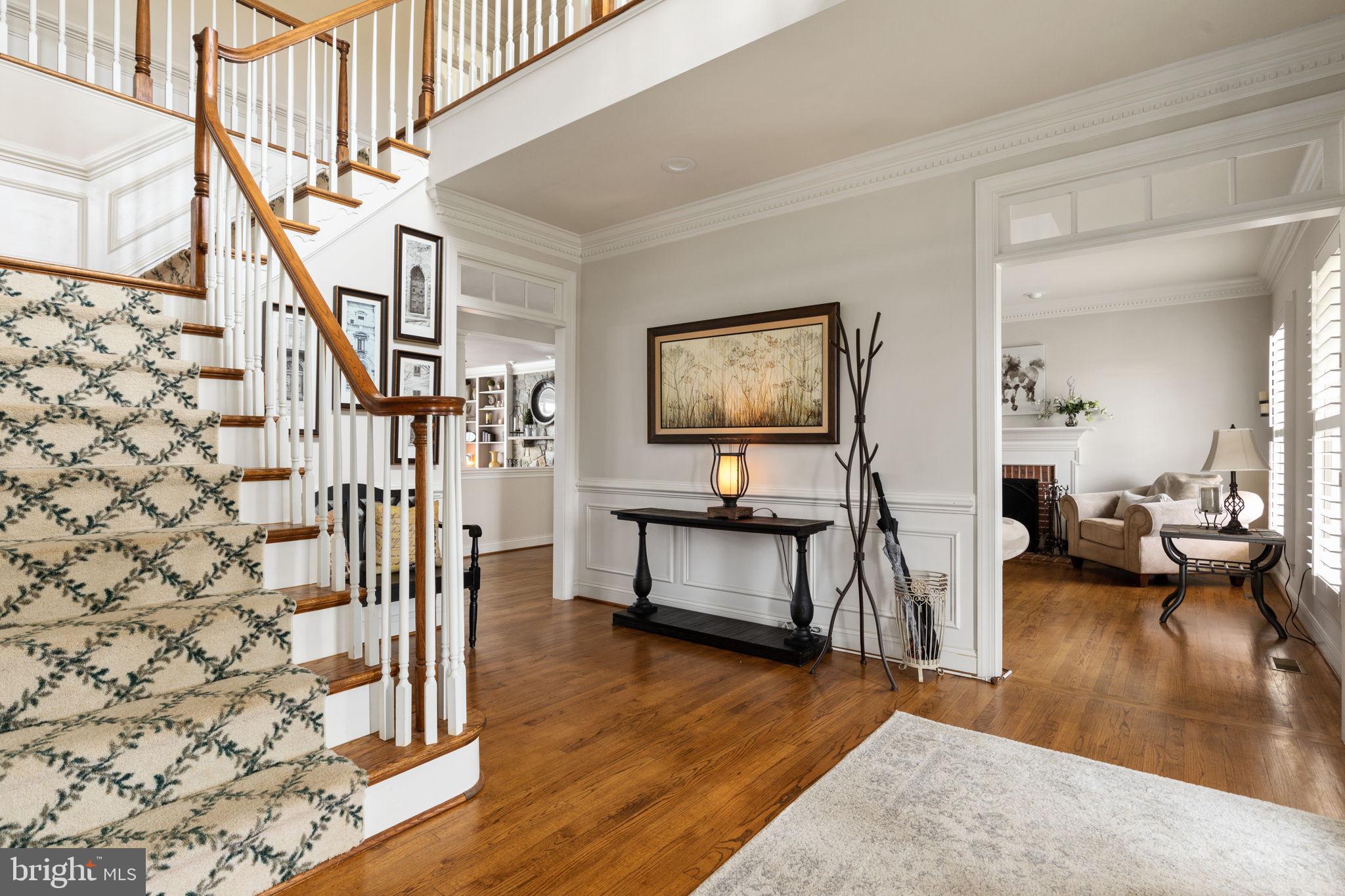 HUNTING HILL FARMS - Residential