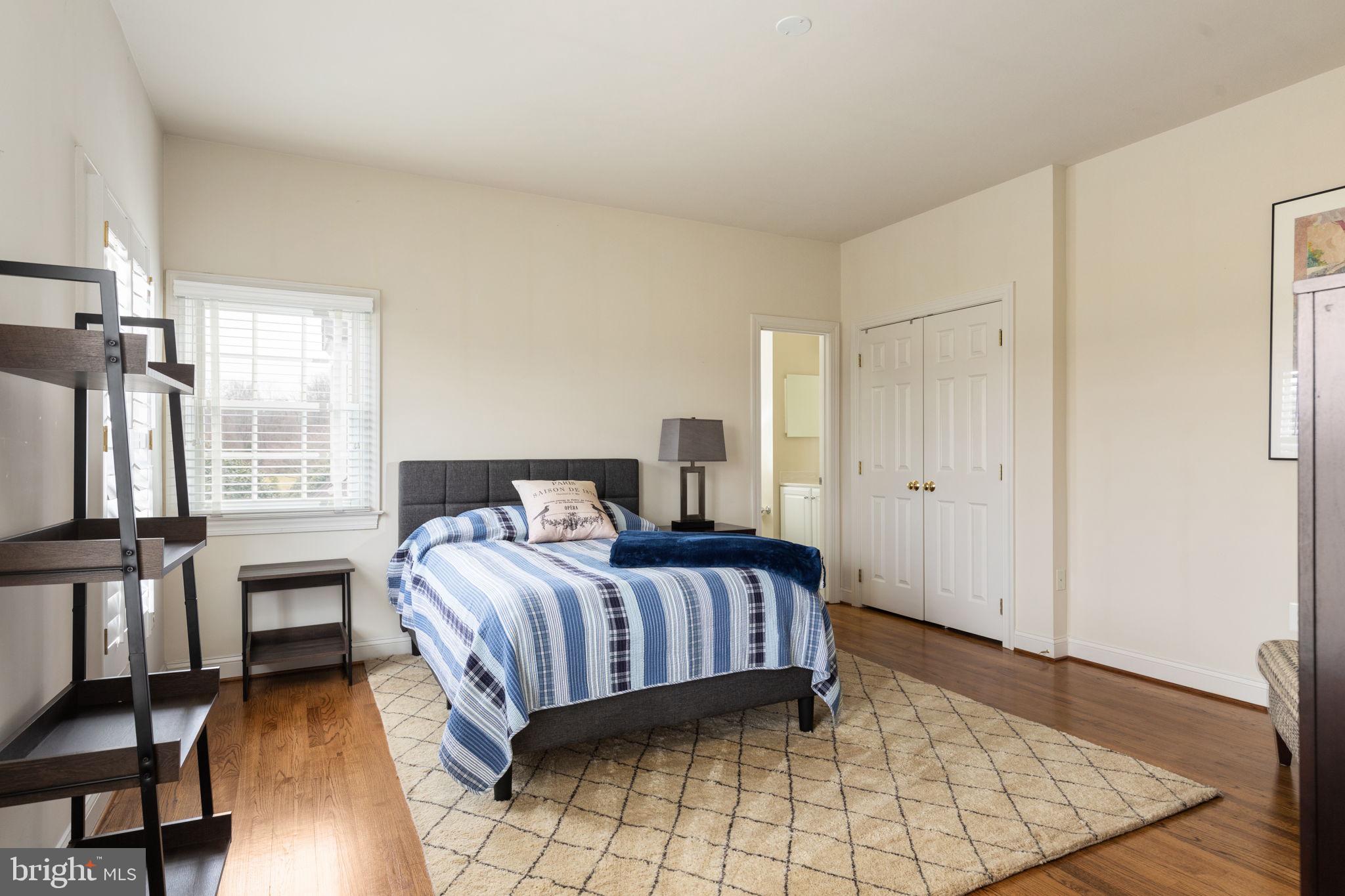 HUNTING HILL FARMS - Residential