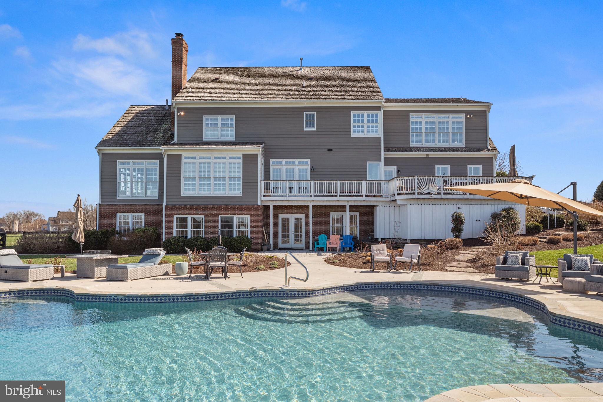 HUNTING HILL FARMS - Residential