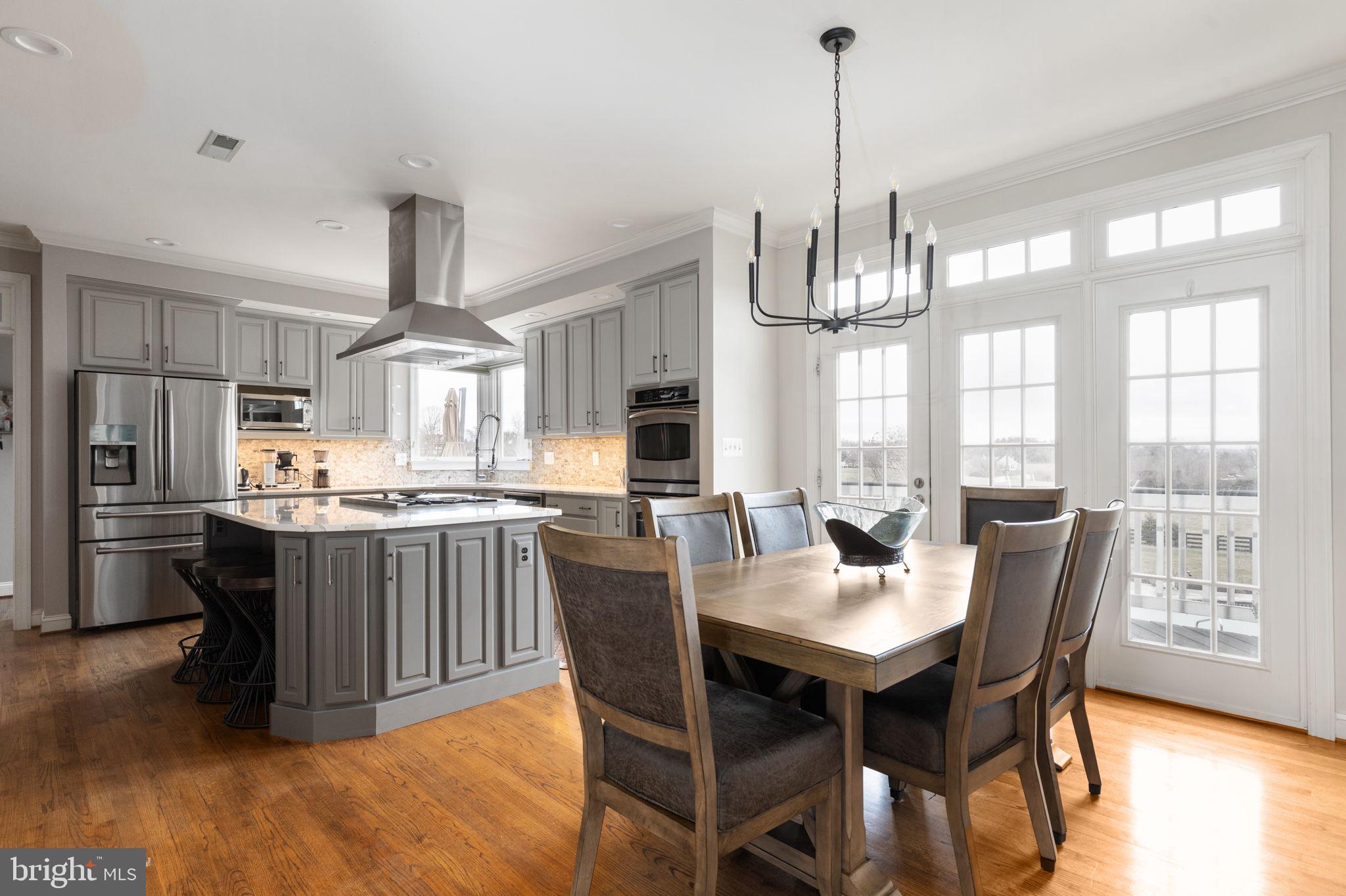 HUNTING HILL FARMS - Residential