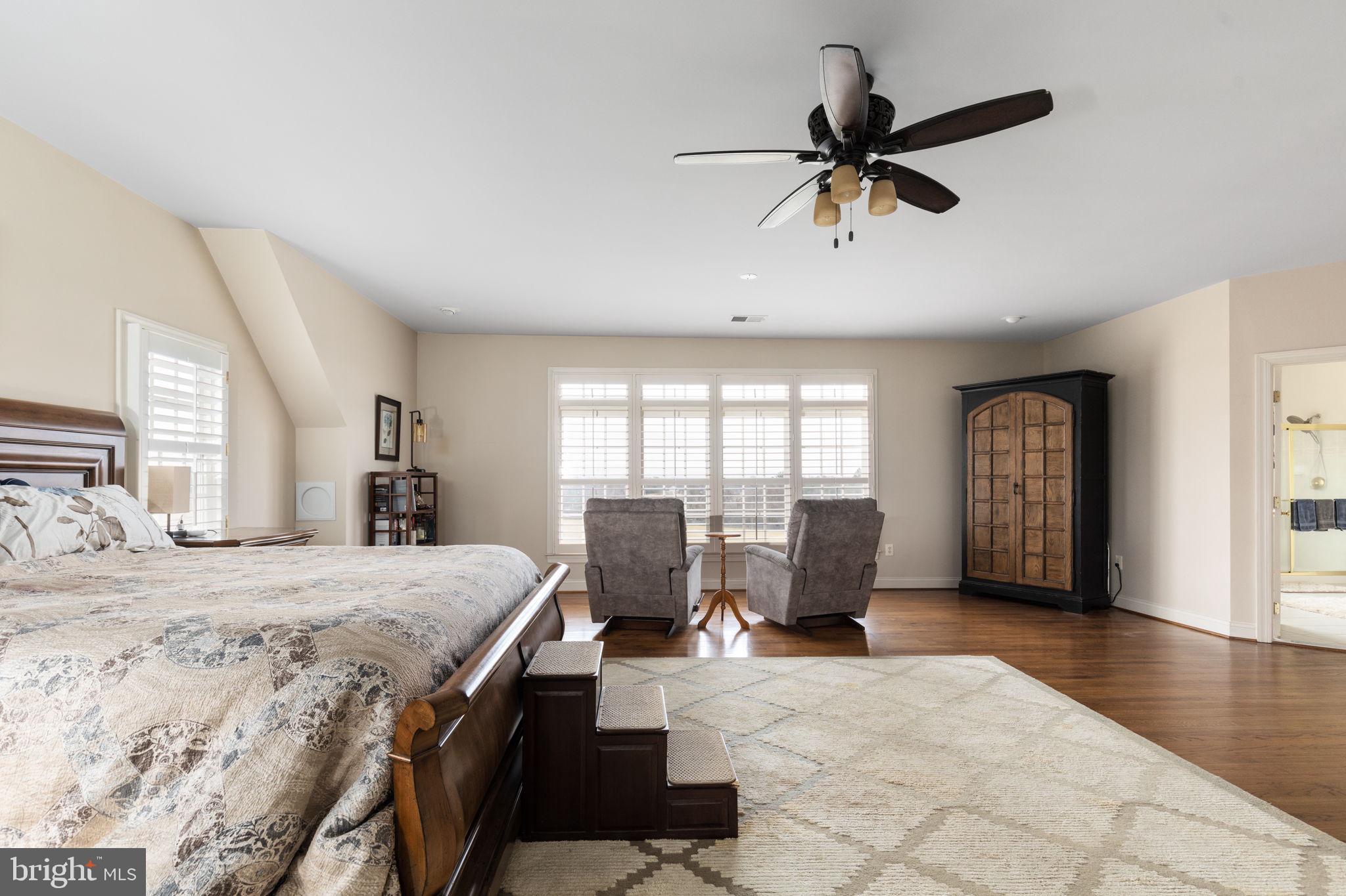 HUNTING HILL FARMS - Residential