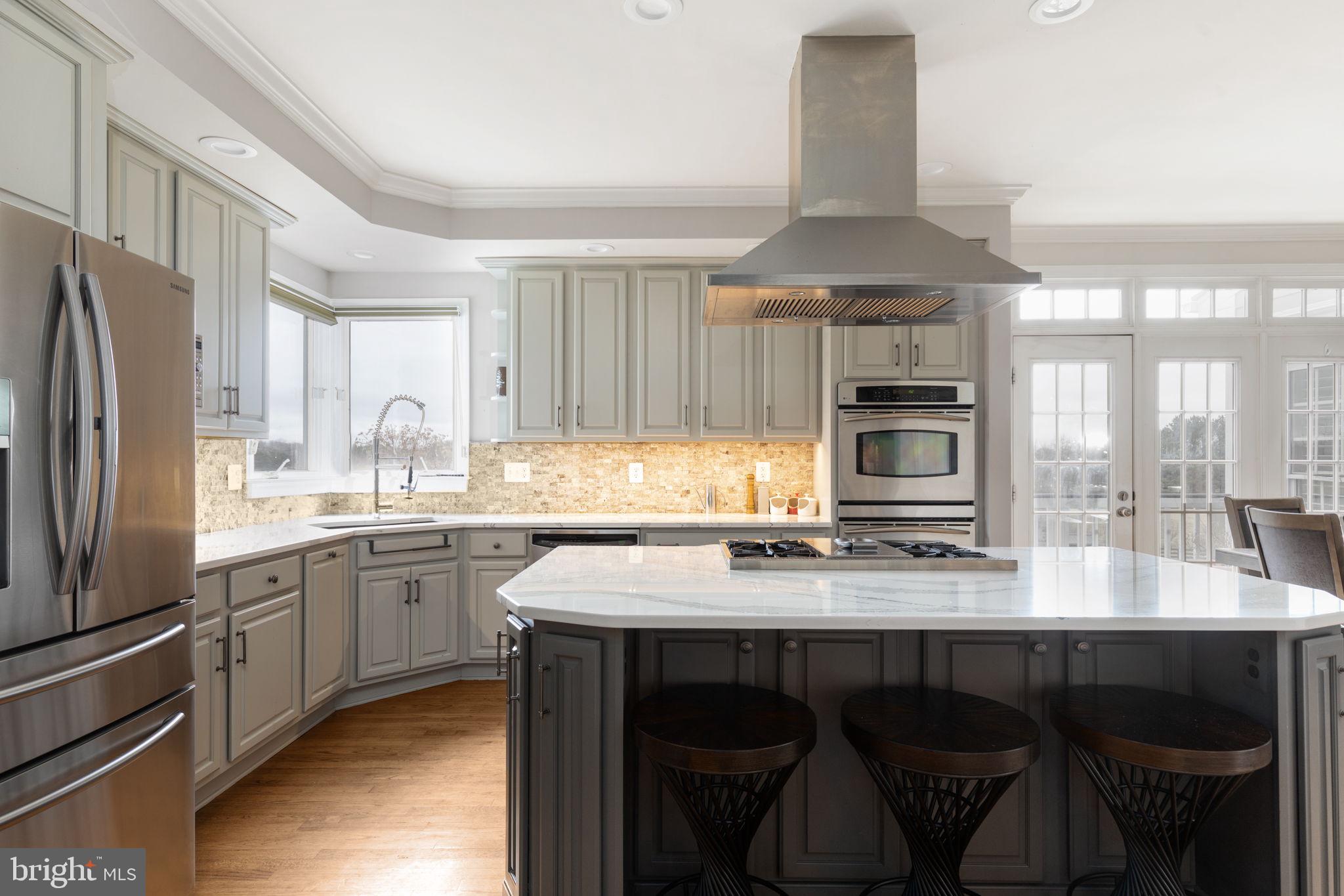 HUNTING HILL FARMS - Residential