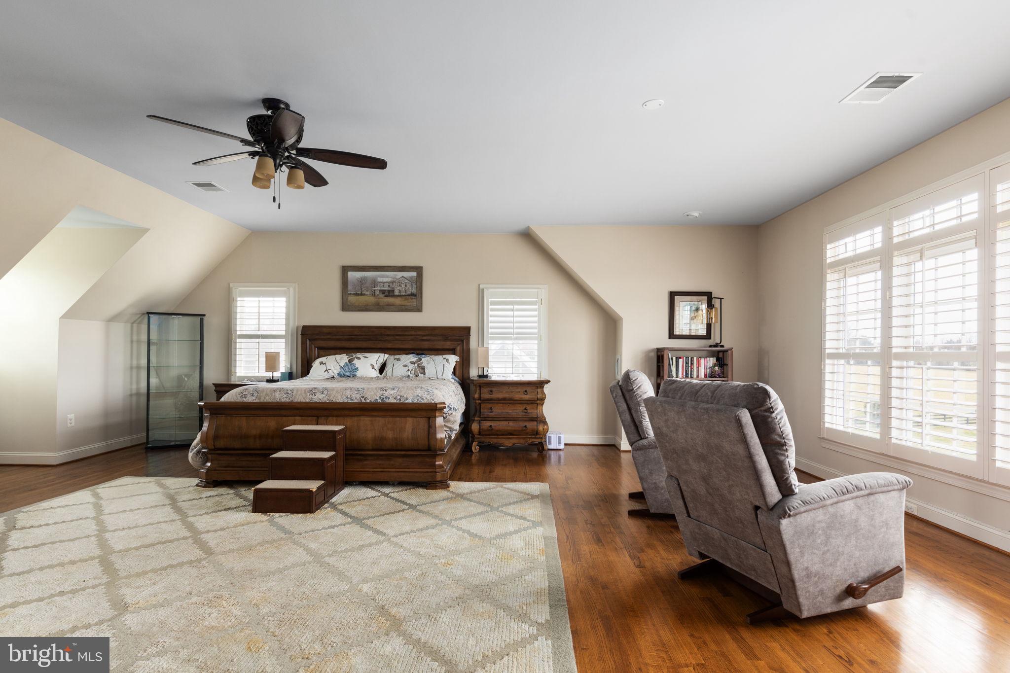 HUNTING HILL FARMS - Residential