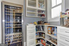 SAUNDERS POINT - Residential