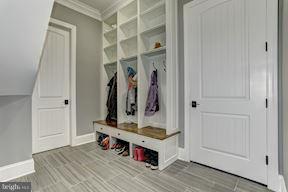 SAUNDERS POINT - Residential