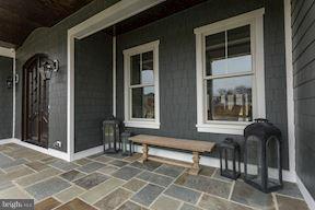 SAUNDERS POINT - Residential