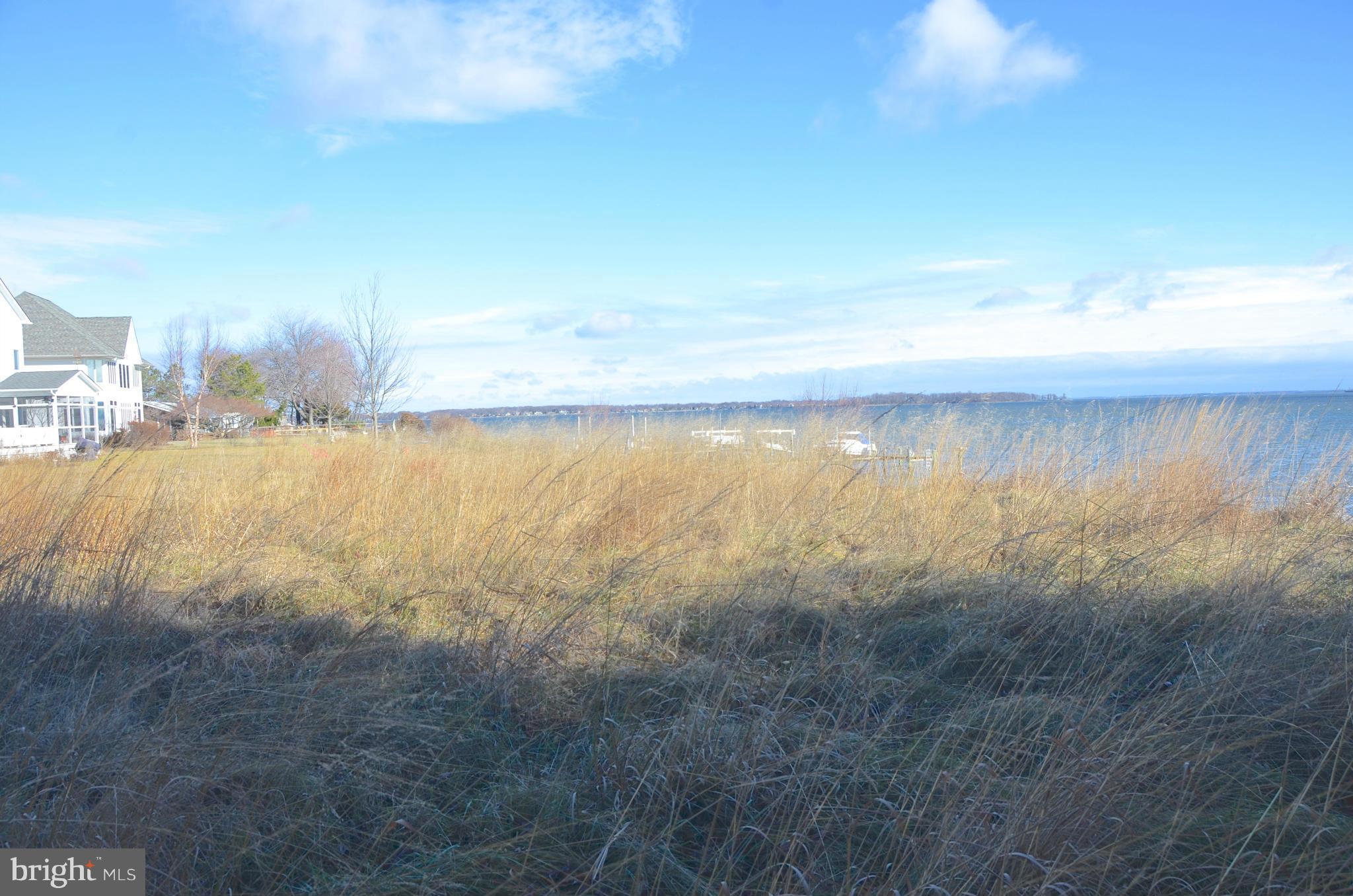 SAUNDERS POINT - Residential