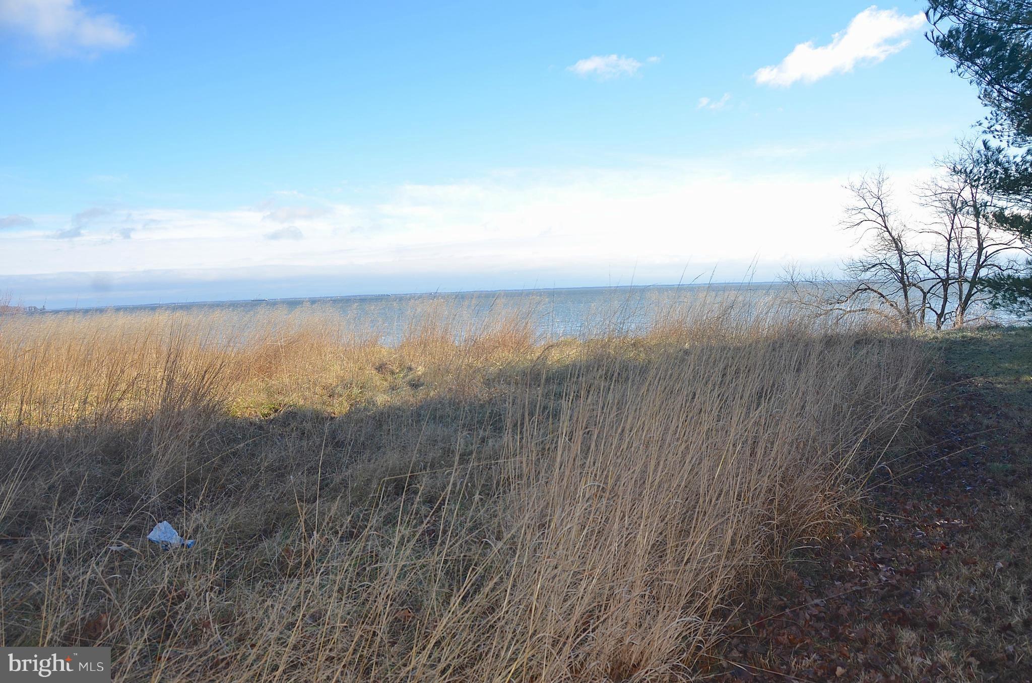 SAUNDERS POINT - Residential