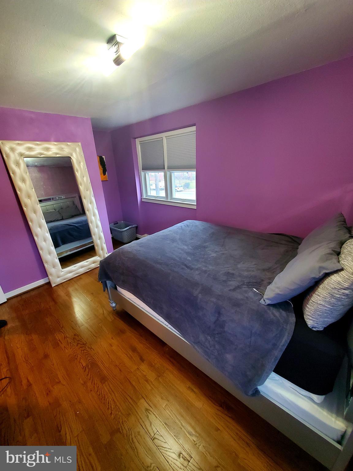 IVERSON SQUARE CONDOMINIUM - Residential