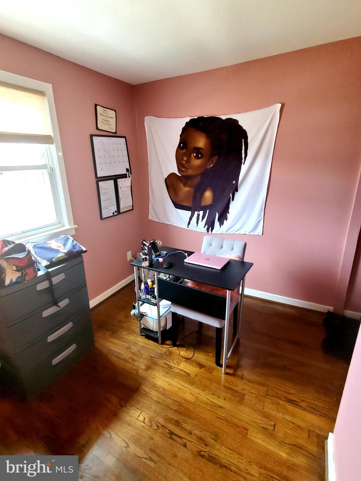 IVERSON SQUARE CONDOMINIUM - Residential