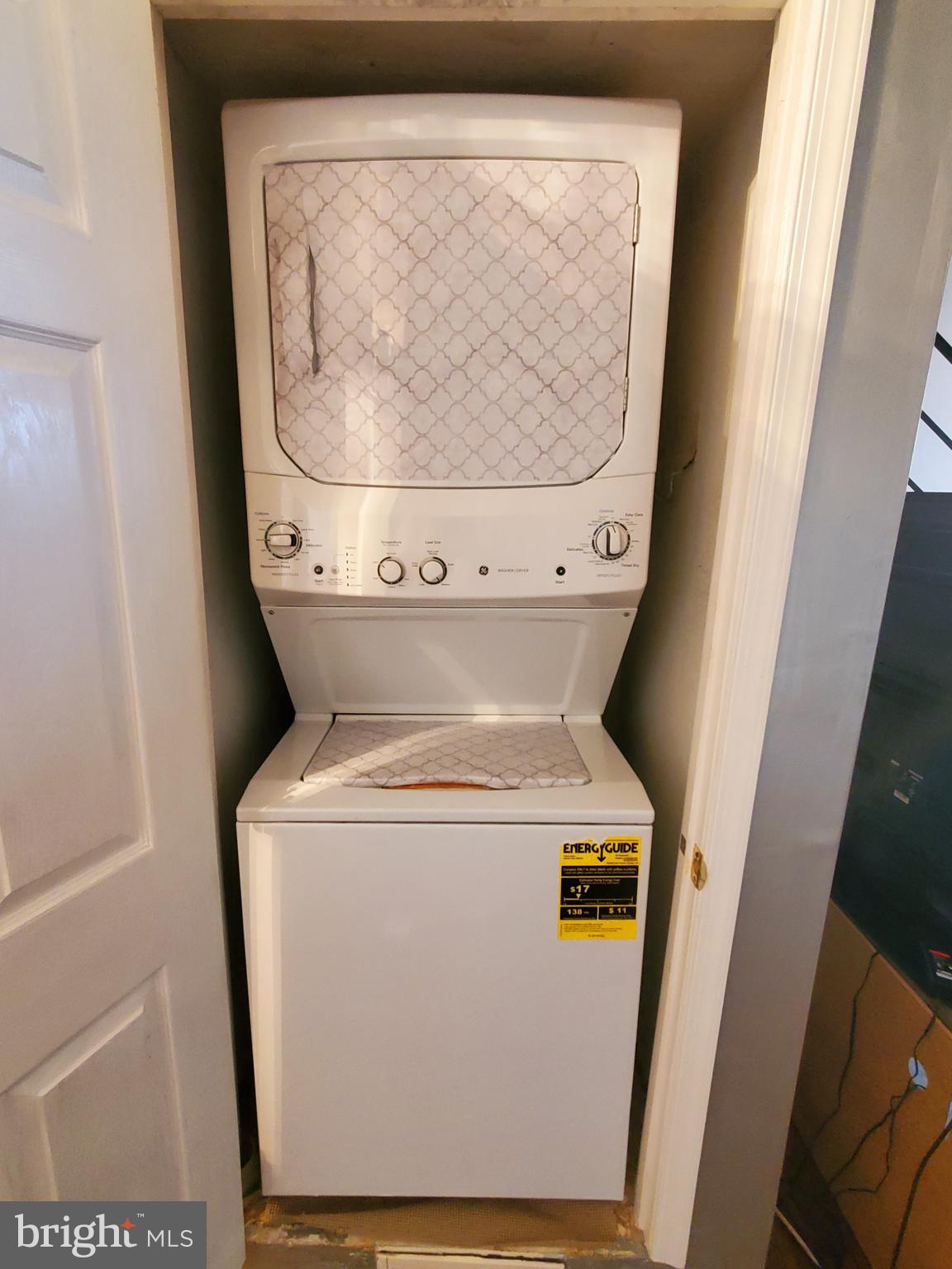 IVERSON SQUARE CONDOMINIUM - Residential