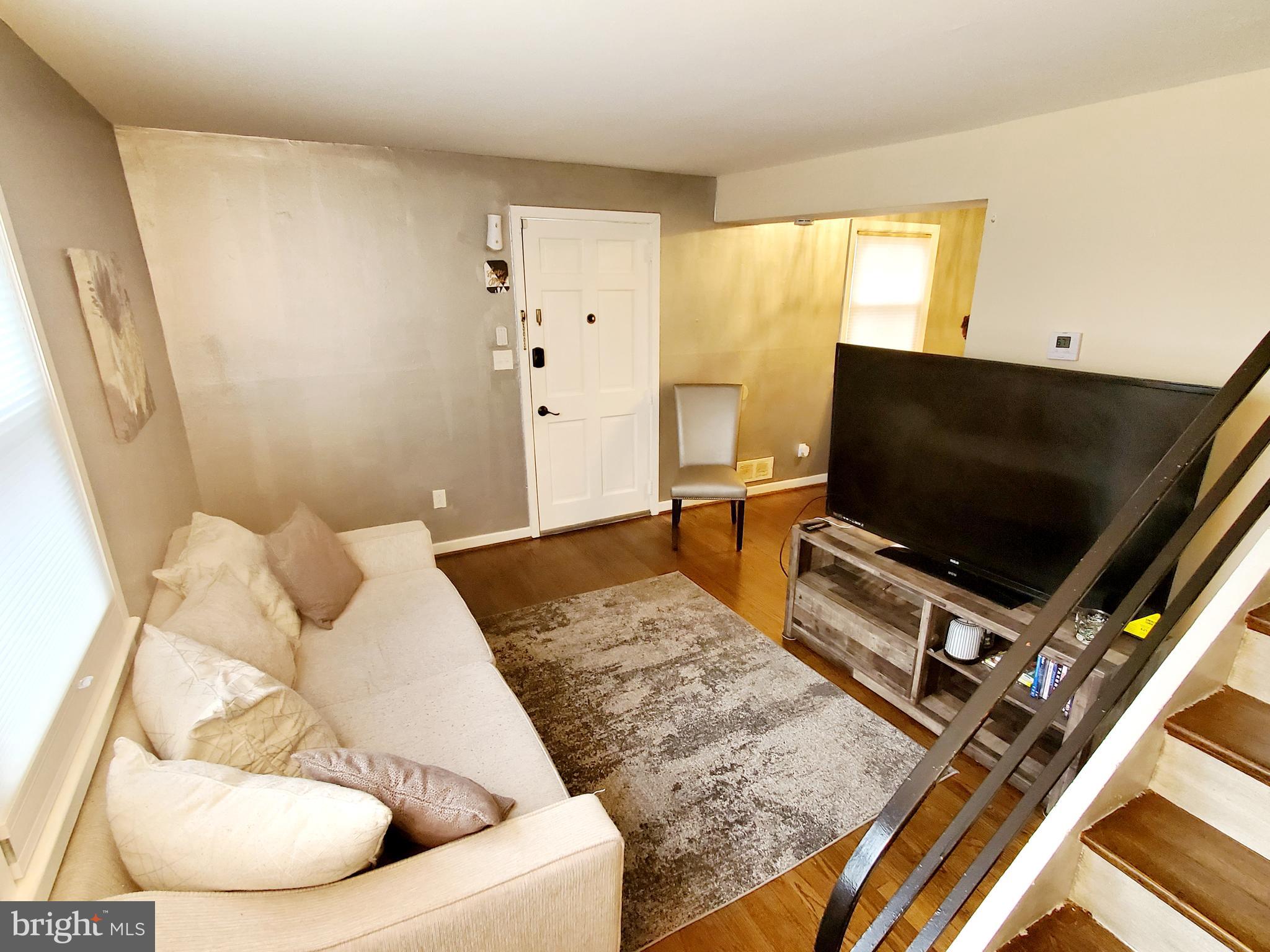 IVERSON SQUARE CONDOMINIUM - Residential