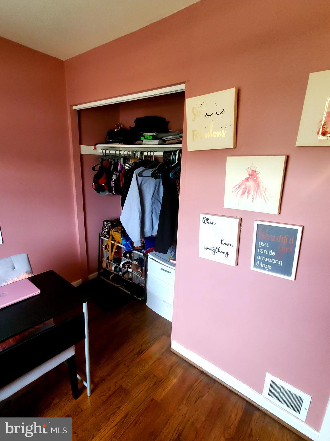 IVERSON SQUARE CONDOMINIUM - Residential