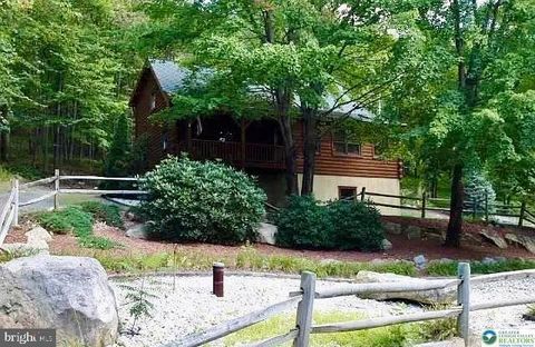 1153 LOWER SMITH GAP ROAD KUNKLETOWN PA 18058