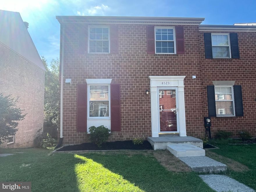 Completely remodeled top to bottom!!!  Brand new kitchen!  All appliances new!  New Cabinets.  New flooring, new paint!  Fresh coat of paint on the deck!  New Carpeting and new LVP flooring!  New bathrooms!  This home shines and it's an end unit for extra privacy.  Walkout level basement.  Fenced in private back yard.  Lower level bedroom / family room with full bath.  Extra Den/Office on the lower level.  Formal living room and dining room!  Super close to Route 100!  This home has it all and ready for immediate occupancy!