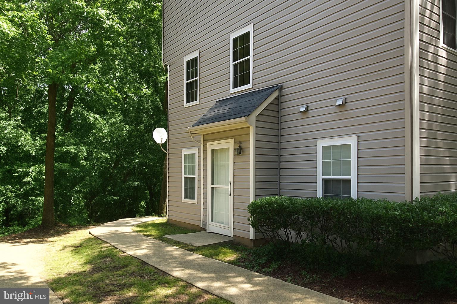 HILL OAKS - Residential Lease