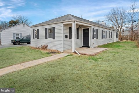 704 HARWOOD ROAD WILMINGTON DE 19804