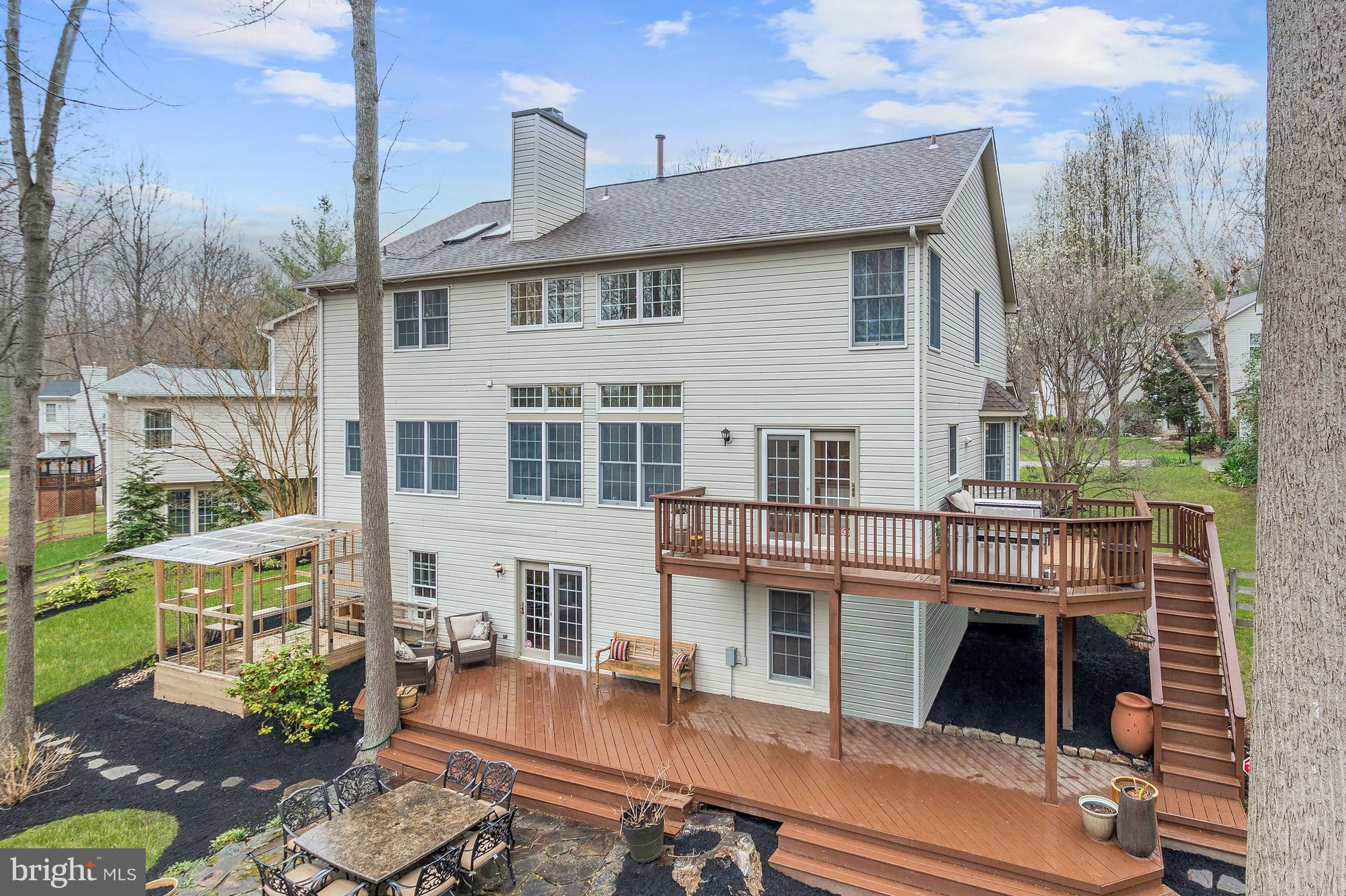 TRAILS AT WOODLOT - Residential