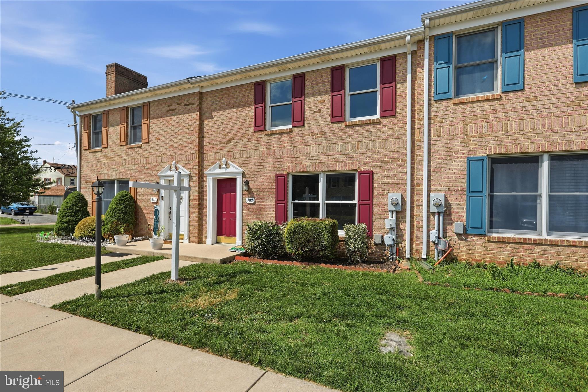 309 E RIDGE DRIVE