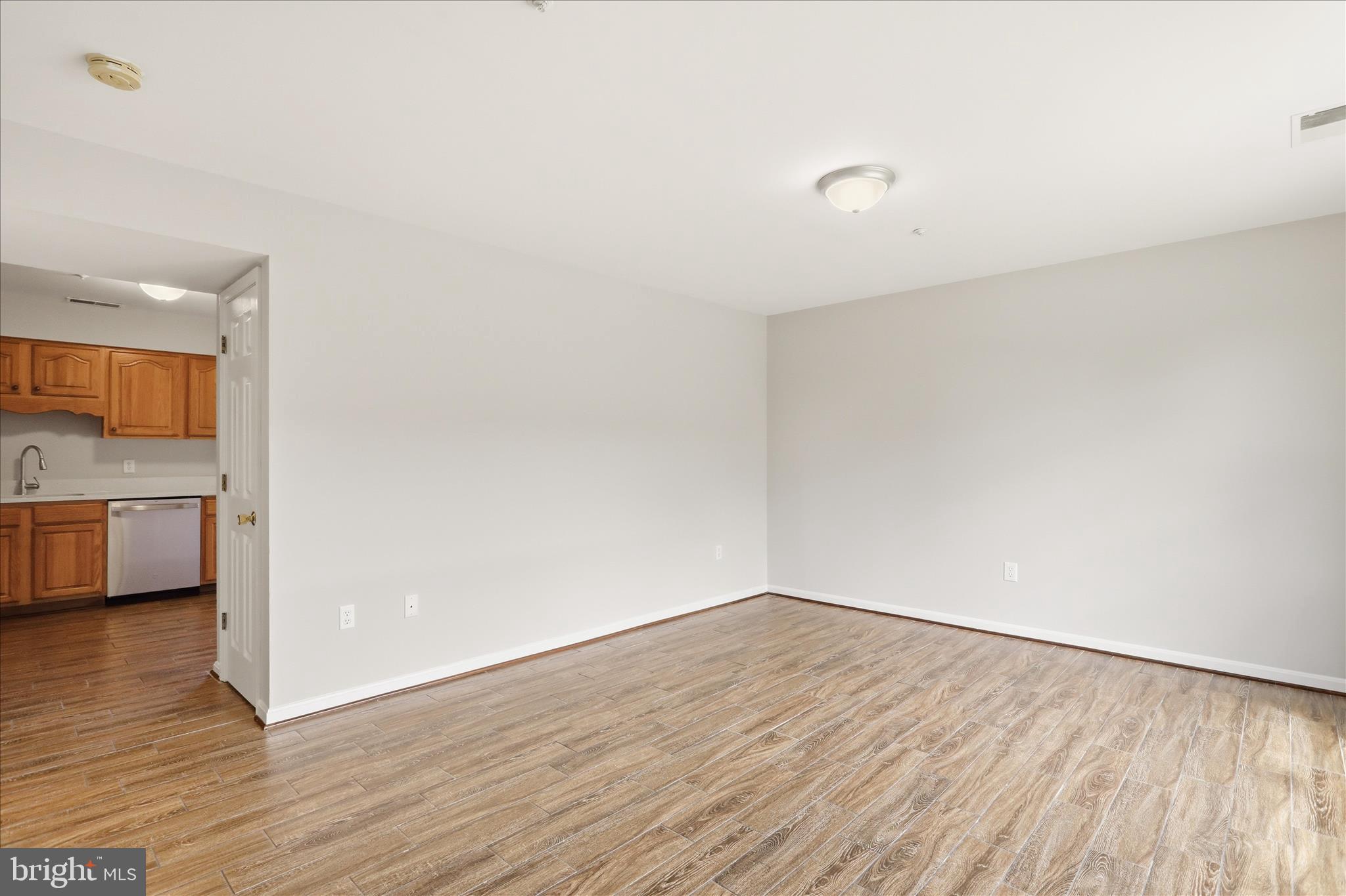 309 E RIDGE DRIVE