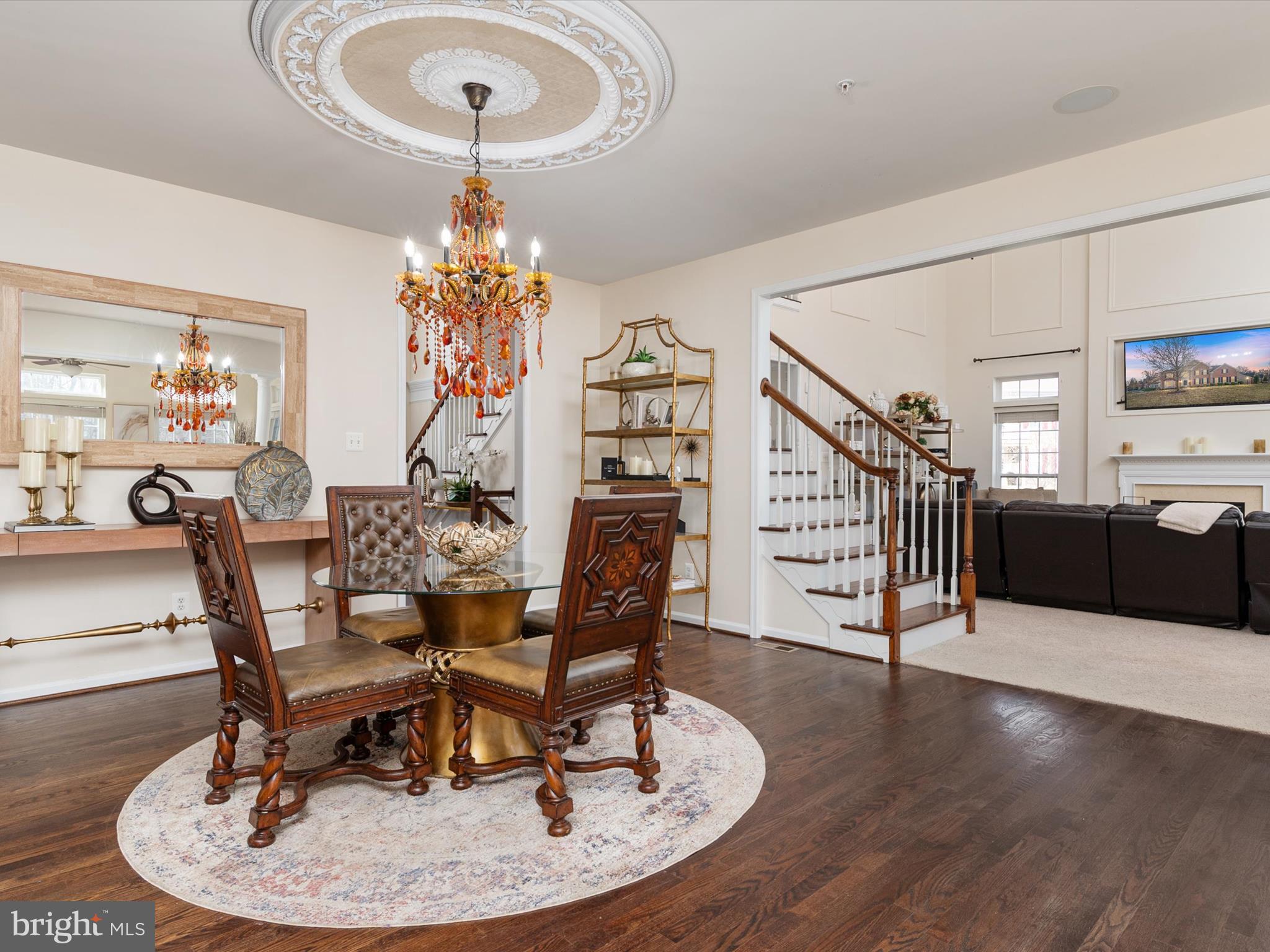 OAK CREEK - Residential