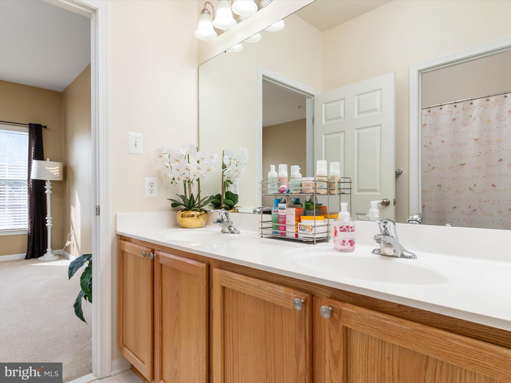 OAK CREEK - Residential