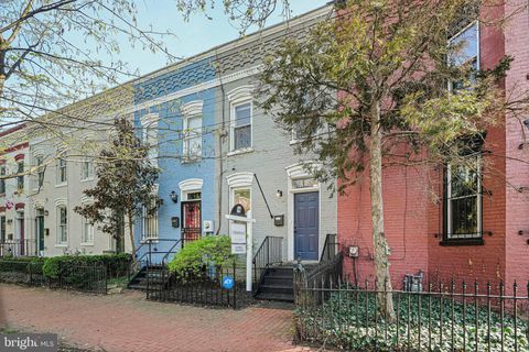 Photo of 1203 C Street SE, WASHINGTON, DC 20003 (MLS # DCDC2241718)