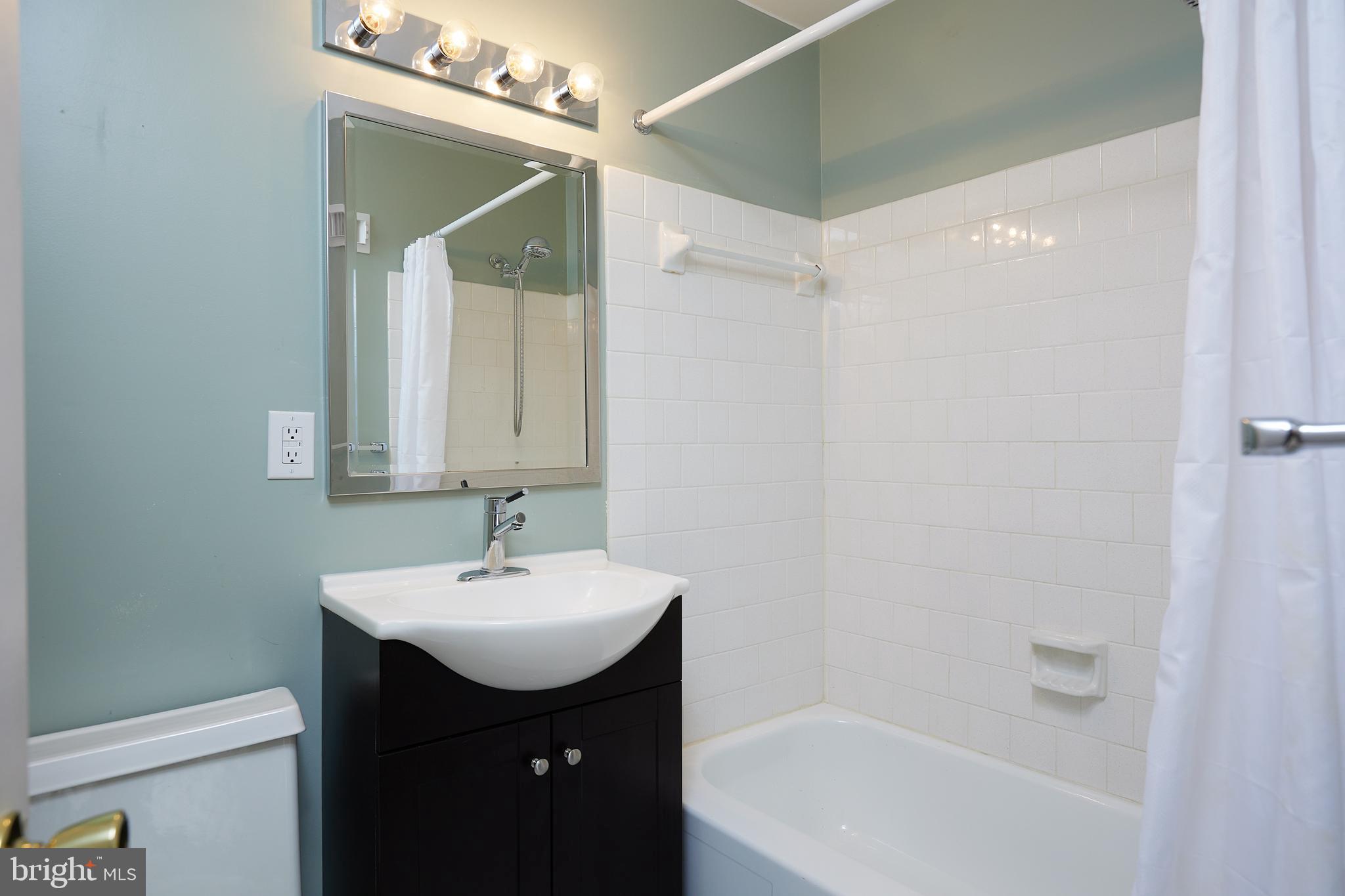 MOUNT VERNON SQUARE - Residential