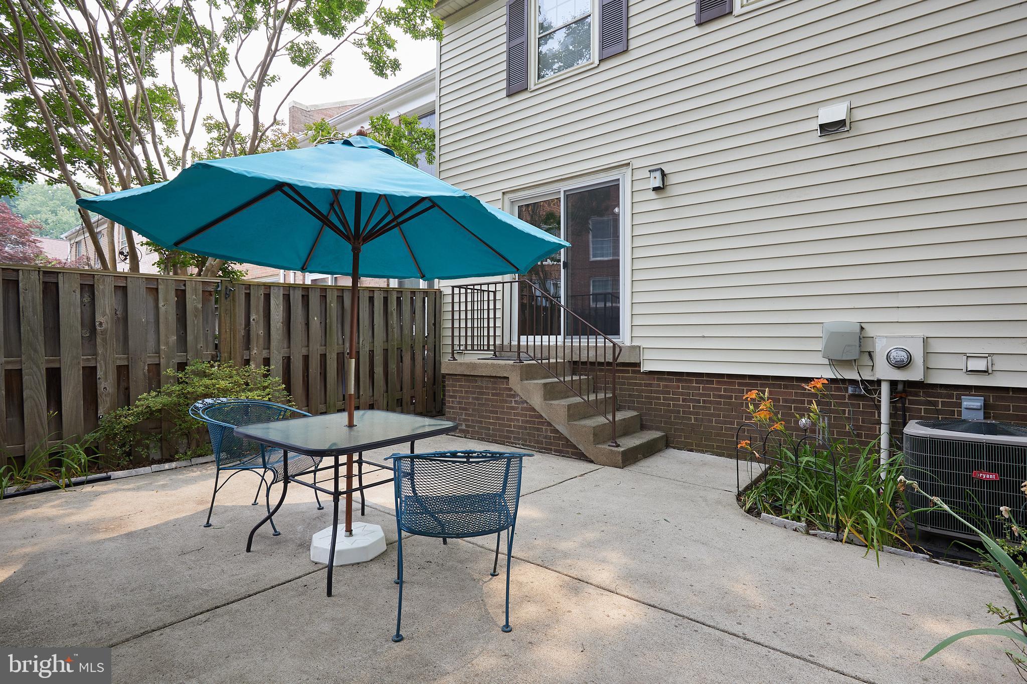 MOUNT VERNON SQUARE - Residential