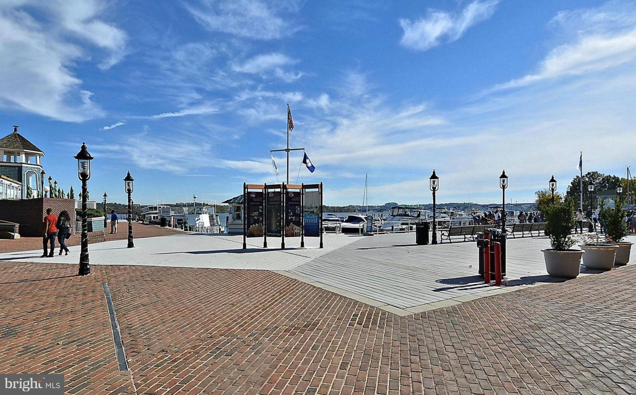 MOUNT VERNON SQUARE - Residential