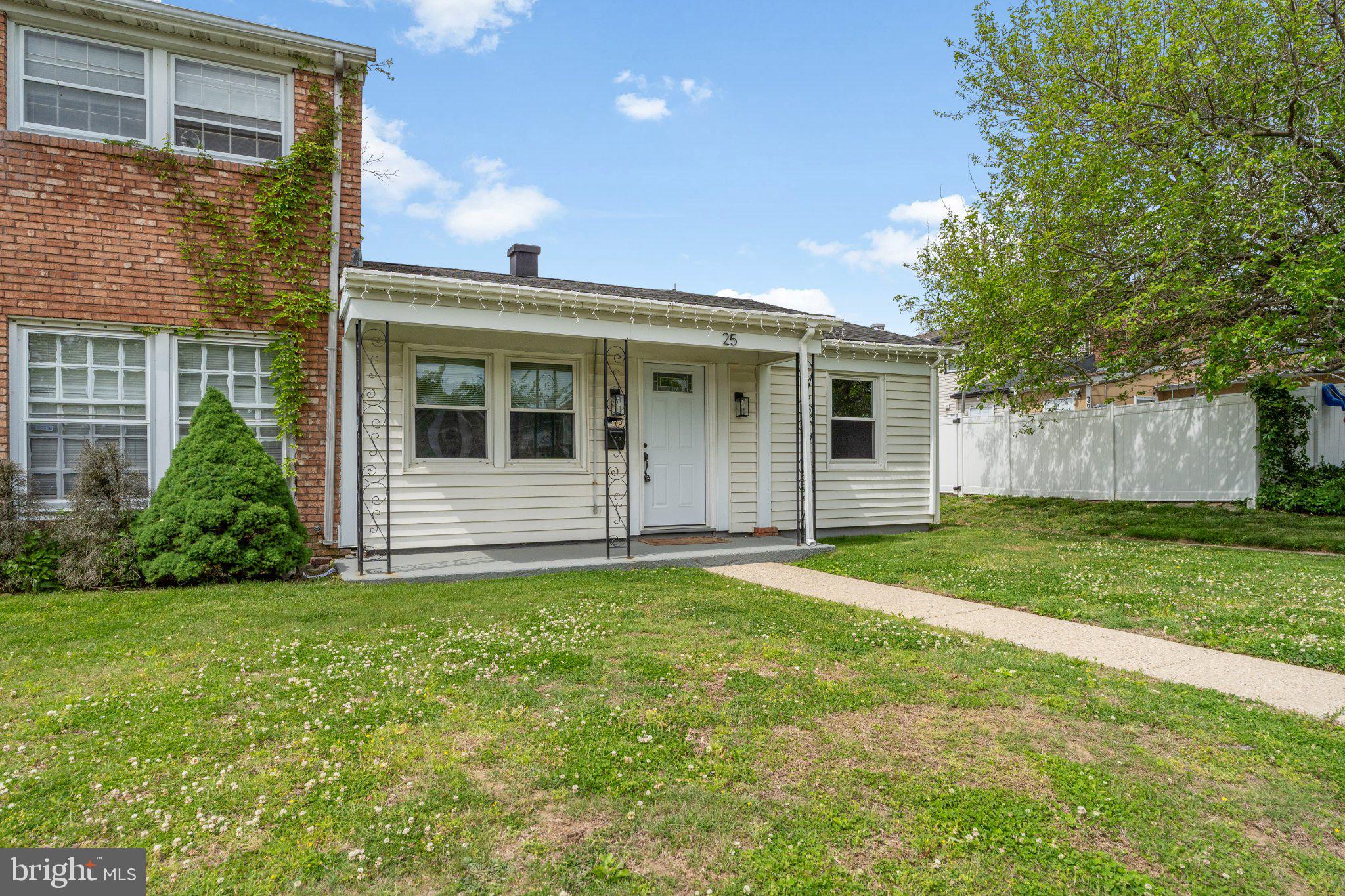 25 ROBERTS PLACE