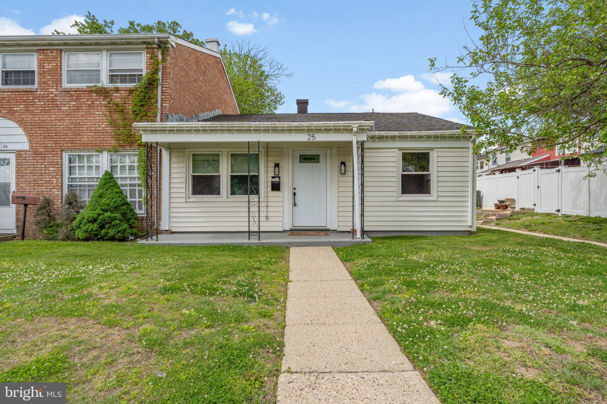 25 ROBERTS PLACE